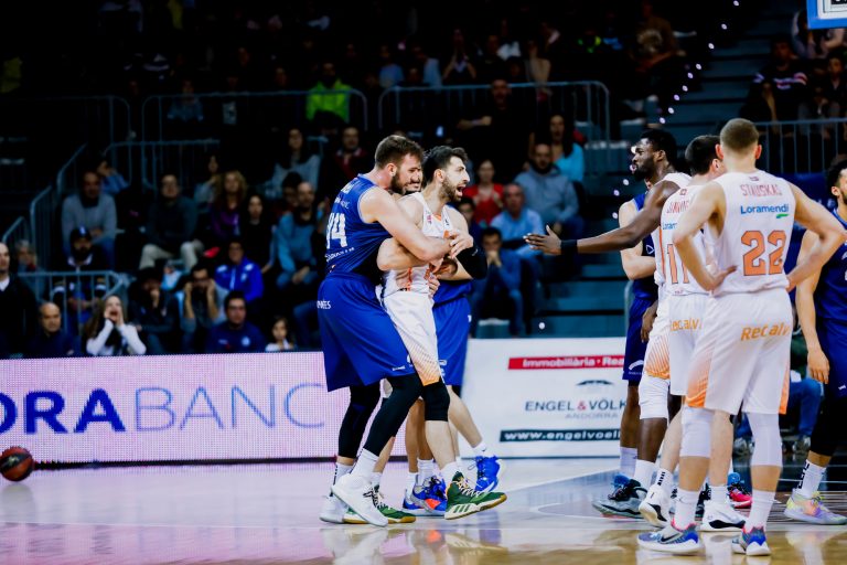 La Tertulia Dobles Figuras de Cope Vitoria 04/12/19