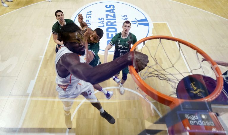 Liga ACB J20.Unicaja de Málaga 82-72 Kirolbet Baskonia
