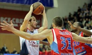 El Baskonia sondea el mercado para afrontar el tramo final de la temporada en la Liga ACB