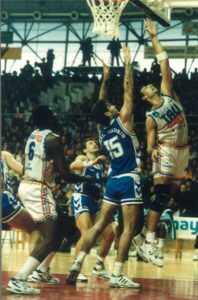 Temporada 90/91 Liga ACB J34. Taugrés Baskonia 59-60 Real Madrid