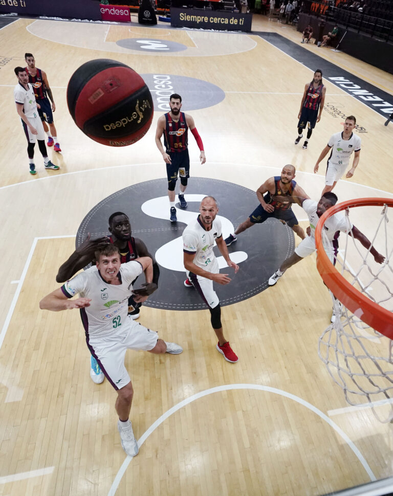 La Tertulia Dobles Figuras de Cope Vitoria.Fase Final Liga ACB J4. Miércoles 24/06/20