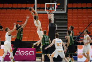 Fase Final Liga ACB J5. Joventut 76-74 Kirolbet Baskonia