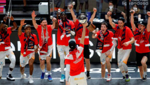 La Tertulia Dobles Figuras de Cope Vitoria.Fin a una temporada con título.Miércoles 08/07/20