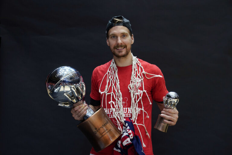 Dragic continuará en el Baskonia