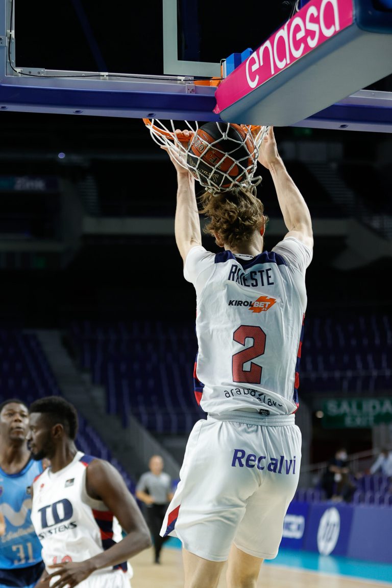 Liga ACB J3.Movistar Estudiantes 84-86 TD Systems Baskonia