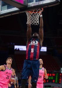 Liga ACB J6.TD Systems Baskonia 82-71 FC Barcelona
