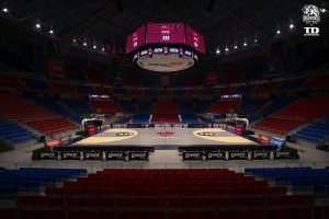 El Buesa Arena estrena nuevo parquet