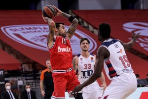 Olympiacos Piraeus – TD Systems Baskonia Vitoria-Gasteiz Highlights | EuroLeague, RS Round 11