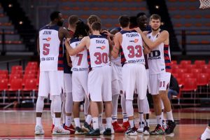 Baskonia vuelve a vencer en el estadio de La Paz y de la Amistad. Una de sus canchas malditas en la Euroliga.
