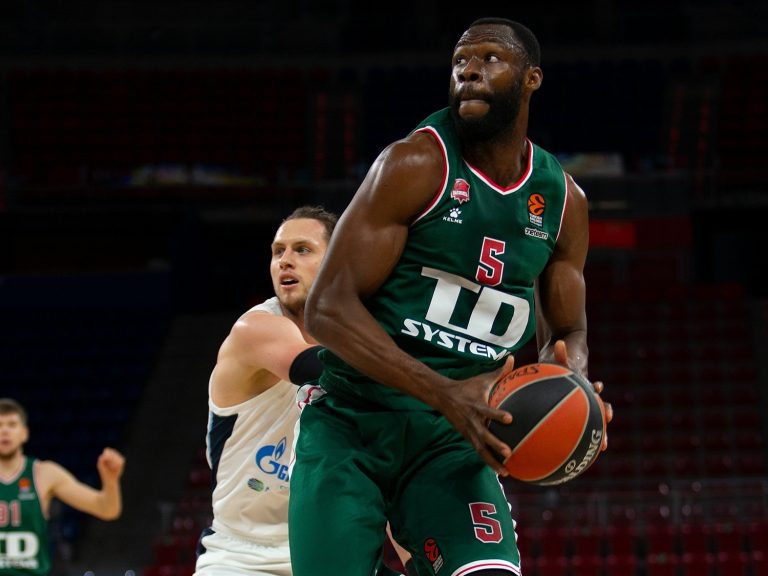 Tonye Jekiri finaliza su etapa como baskonista y firma por Unics Kazan
