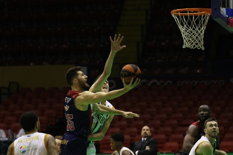 Alec Peters registra su mejor valoración en la Liga ACB