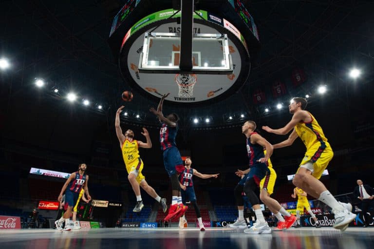 Youssoupha Fall supera sus mejores marcas en la Liga ACB