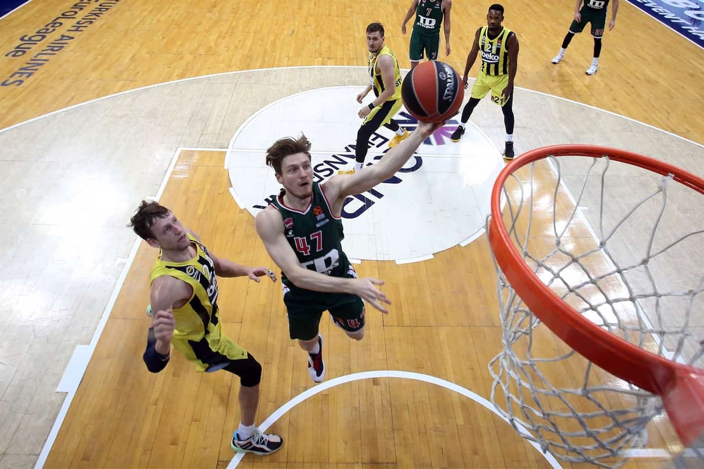 Kurucs anota ante Vesely Kurucs anota ante Vesely