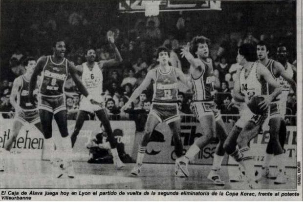 Foto: El Correo. Querejeta ante Asvel Villeurbanne en la Copa Korac de 1985