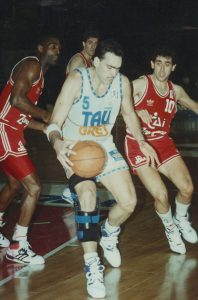 Temporada 90/91 Liga ACB J30. Taugrés Baskonia 77-76 Cai Zaragoza