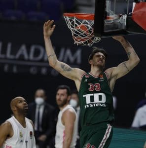 Achille Polonara premiado como el jugador más mejorado por el sindicado de jugadores de la Euroliga