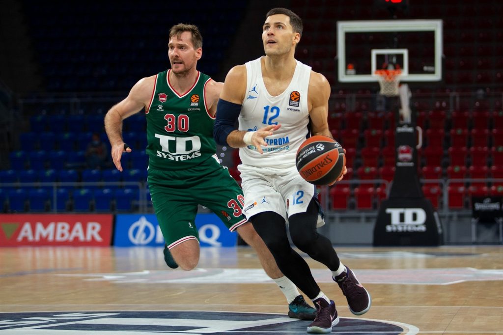 Baron supera a Dragic en el Buesa Arena