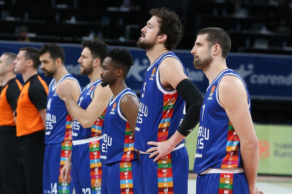 Jugadores de Anadolu Efes en la jornada 31