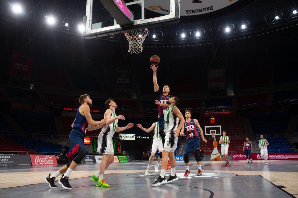 Tadas Sedekerskis ante Joventut