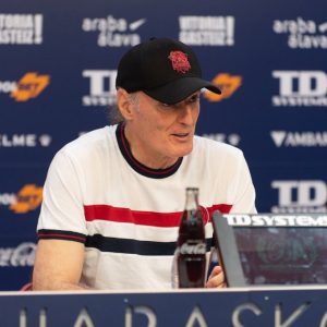 Rueda de prensa de la renovación de Dusko Ivanovic