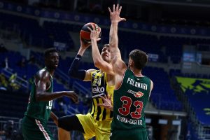 Achille Polonara confirma su adiós al Baskonia