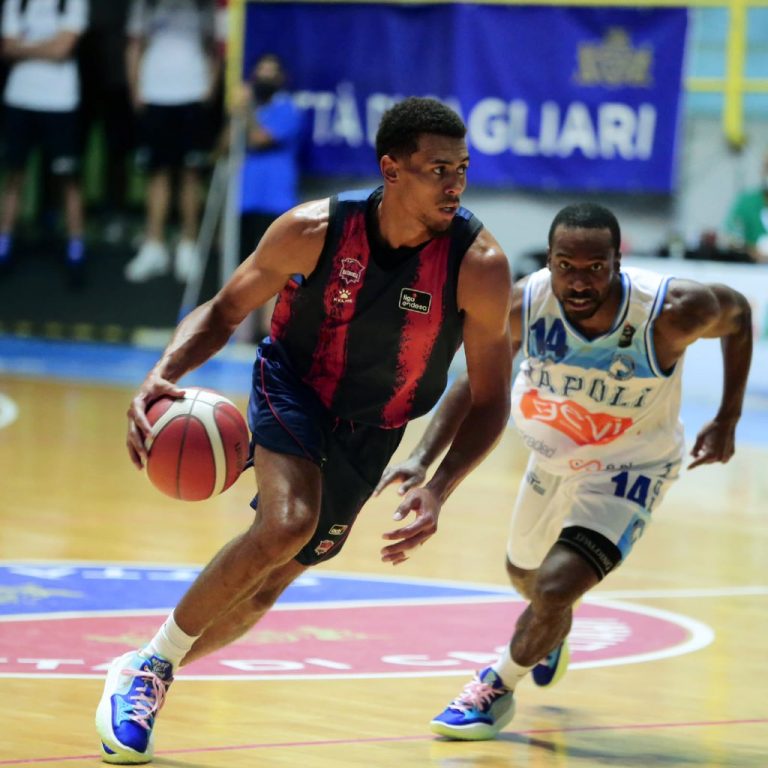 Semifinales Torneo Ciudad de Cagliari. Basket Napoli 70-75 Saski Baskonia