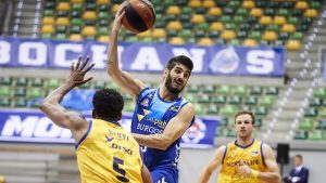 El Baskonia se refuerza con Álex Barrera