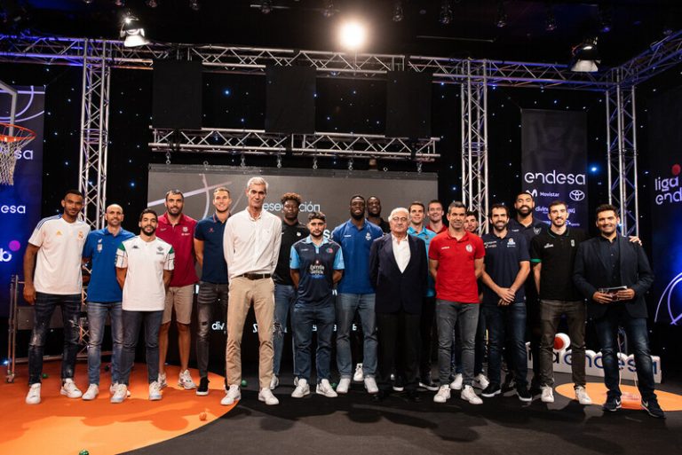 Tadas Sedekerskis en la presentación de la Liga ACB 21/22