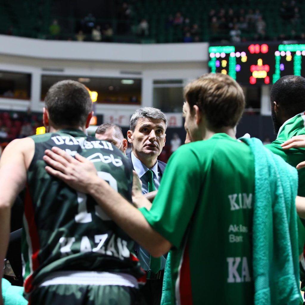 Foto: БК УНИКС (Казань) / BC UNICS (Kazan). Perasovic único entrenador con pasado baskonista ahora en Unics Kazan Foto: БК УНИКС (Казань) / BC UNICS (Kazan). Perasovic único entrenador con pasado baskonista ahora en Unics Kazan