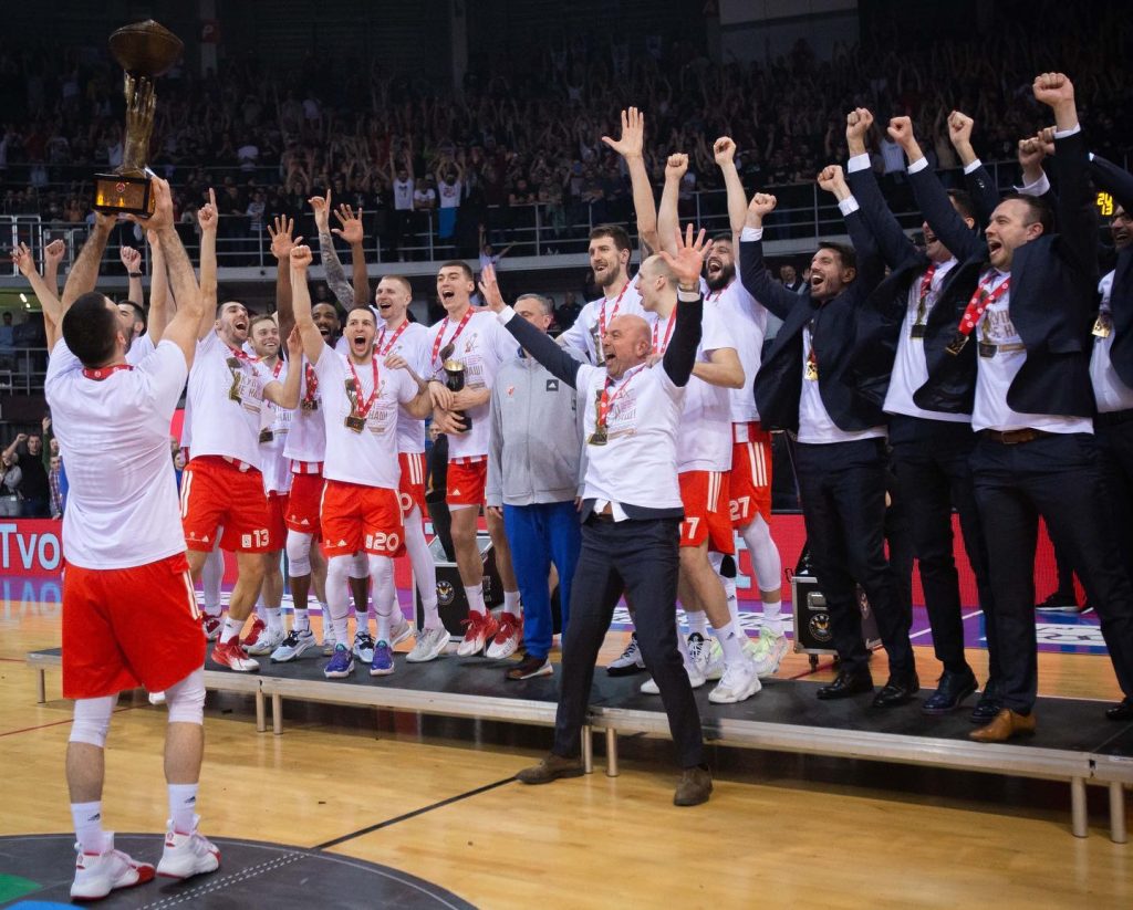KK Crvena zvezda. Estrella Roja campeón de la Copa de Serbia