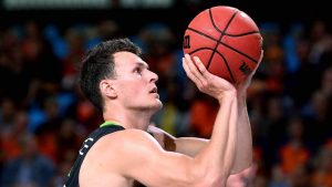 El pívot Yannick Wetzell firma por Bitci Baskonia