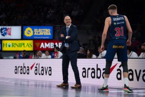 Neven Spahija no seguirá entrenando al Baskonia