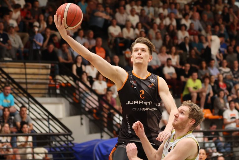 Cissoko, Hanzlik y Savkov, entre los jugadores jóvenes más destacados en LEB ORO