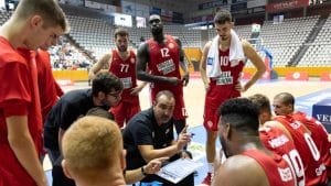 El técnico Alex Formento completará el cuerpo técnico del Baskonia