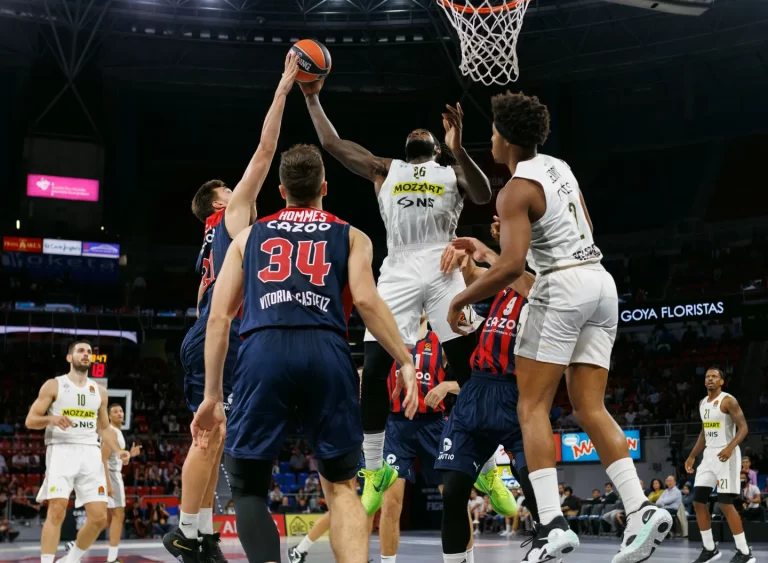 Euroliga J2. Cazoo Baskonia 103-96 Partizan