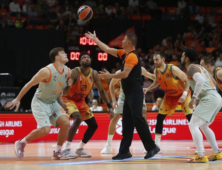 Maik Kotrsar, MVP de la Jornada 1 de Euroliga