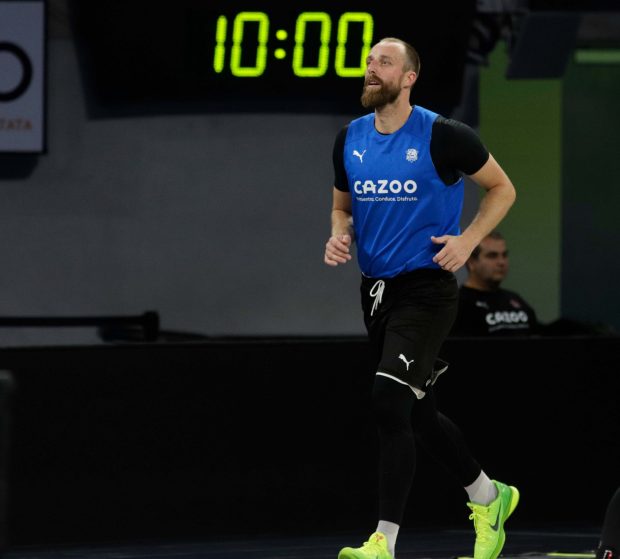 Milaknis finaliza su etapa en el Baskonia