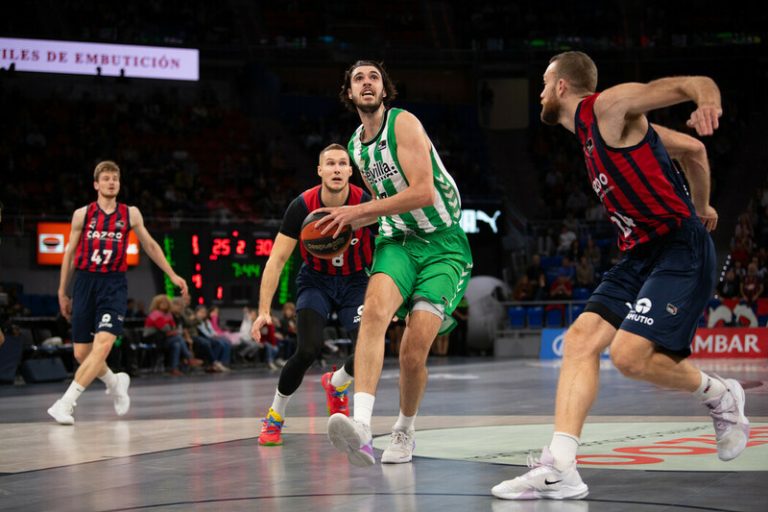 Liga ACB J7. Cazoo Baskonia 107–103 Real Betis Baloncesto