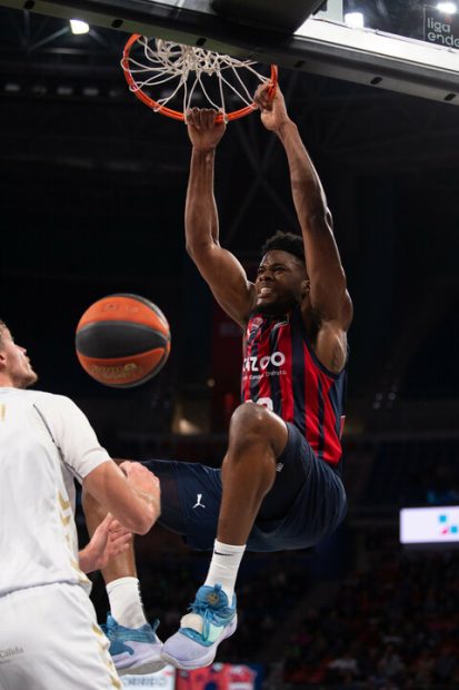Liga ACB J10. Cazoo Baskonia 102–73 UCAM Murcia