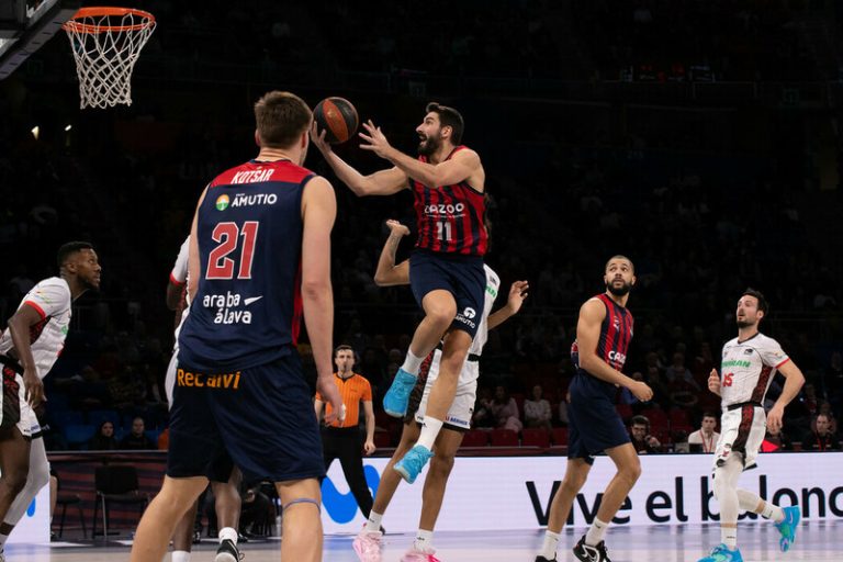 Liga ACB J21. Cazoo Baskonia 105–81 Covirán Granada