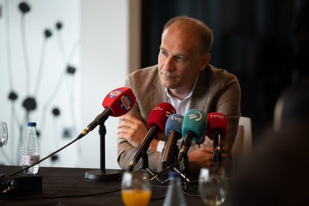 Desayuno informativo. Félix Fernández confirma la salida de Darius Thompson y otros movimientos en la plantilla