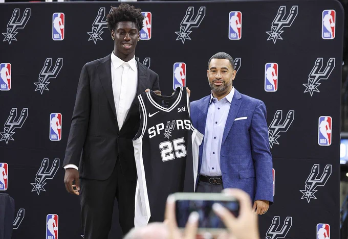 Sidy Cissoko se desvincula del Baskonia para jugar en la NBA