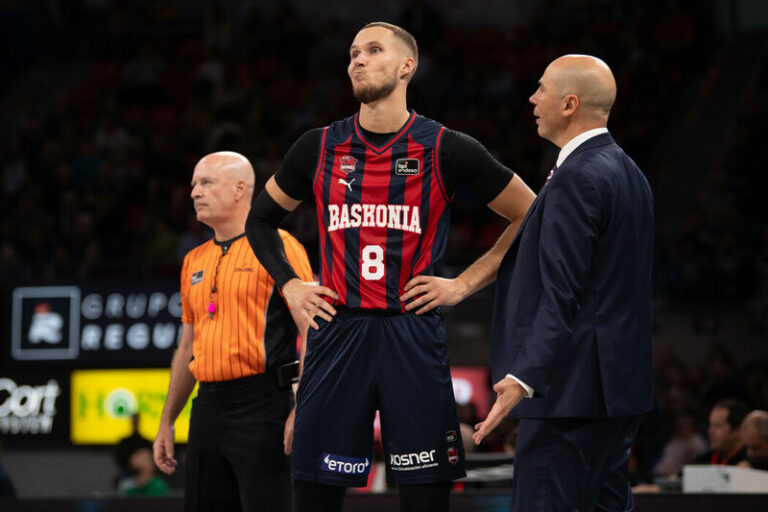 La Tertulia Dobles Figuras de Cope Vítoria. Miércoles 25/10/23