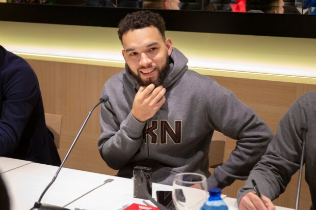 Presentación de Chris Chiozza