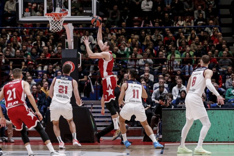 Euroliga J17. EA7 Emporio Armani Milán 76–67 Baskonia