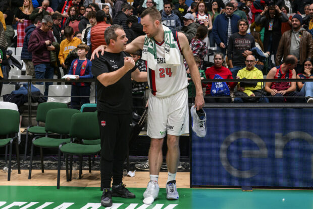 Matt Costello se perderá los próximos partidos por un esguince de tobillo