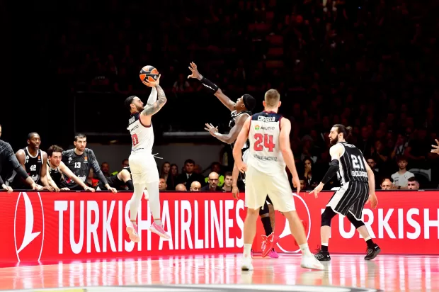 Markus Howard comparte el galardón de MVP de la Jornada 34 con Sloukas y Nunnally