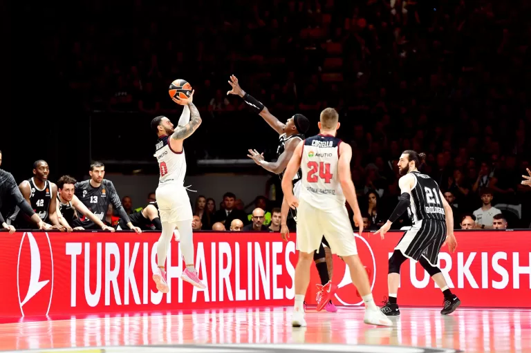 Markus Howard comparte el galardón de MVP de la Jornada 34 con Sloukas y Nunnally