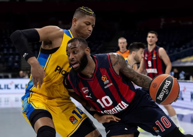 Codi Miller-McIntyre firma la tercera mejor valoración del Baskonia en la Euroliga