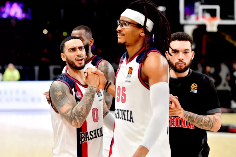 La Tertulia Dobles Figuras de Cope Vitoria. Miércoles 17/04/24